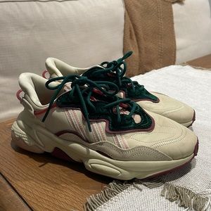 Womens ozweego “sand ash pearl” green velvet cream adidas shoes